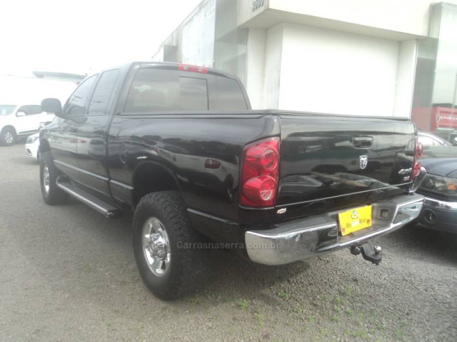 DODGE - RAM - 2006/2006 - Preta - R$ 145.000,00