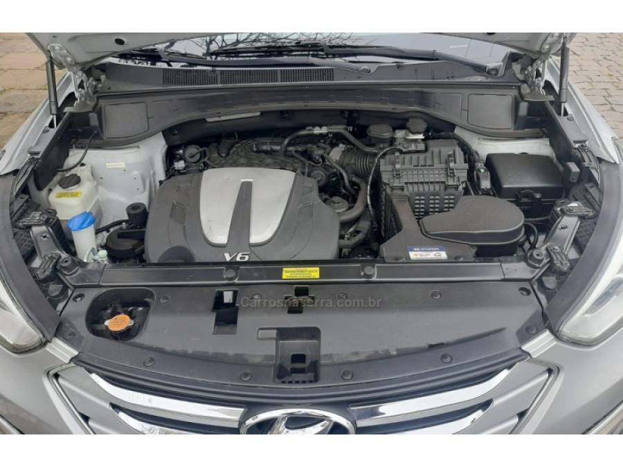 HYUNDAI - SANTA FÉ - 2013/2014 - Prata - R$ 89.900,00