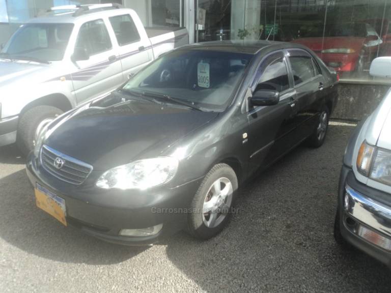 TOYOTA - COROLLA - 2004/2005 - Preta - R$ 38.000,00