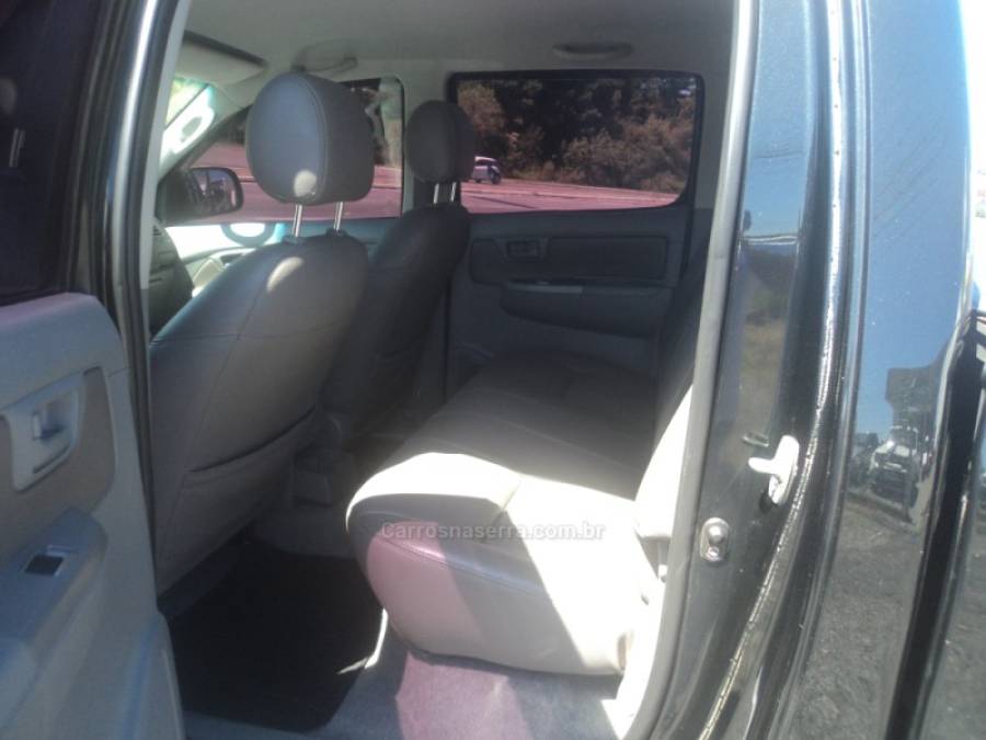 TOYOTA - HILUX - 2007/2008 - Preta - R$ 110.000,00