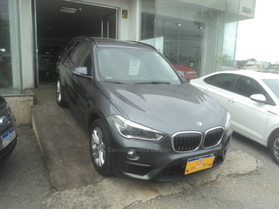 BMW - X1 - 2016/2017 - Cinza - R$ 122.000,00