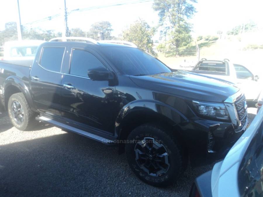 NISSAN - FRONTIER - 2022/2023 - Preta - R$ 210.000,00