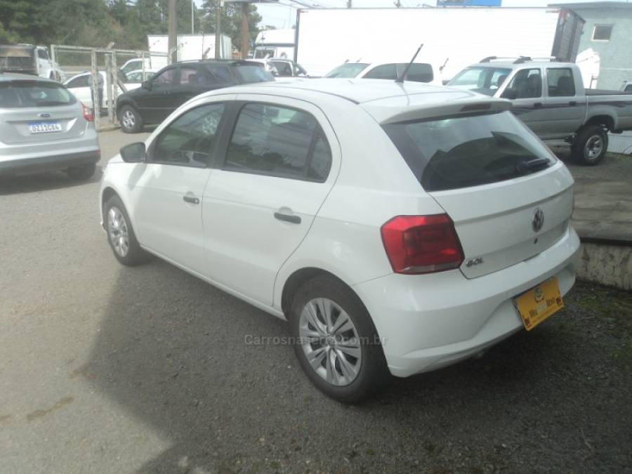 VOLKSWAGEN - GOL - 2022/2022 - Branca - R$ 58.000,00