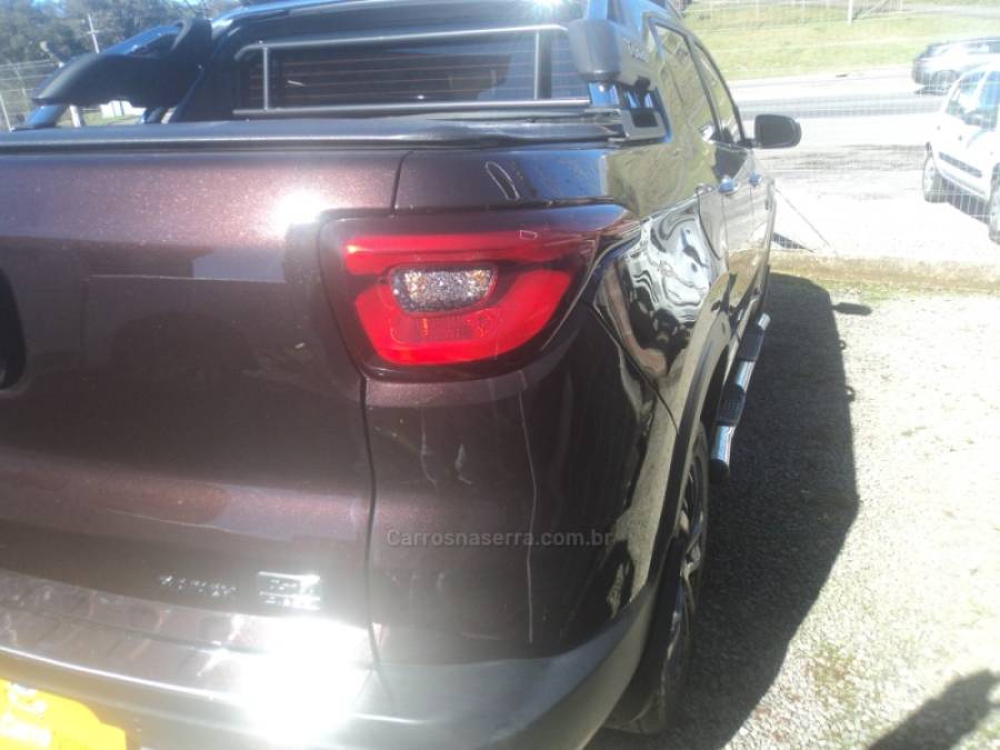 FIAT - TORO - 2021/2022 - Marrom - R$ 146.000,00