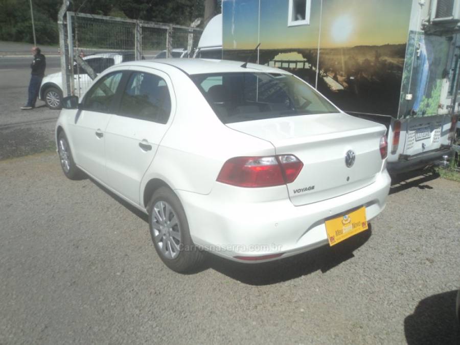 VOLKSWAGEN - VOYAGE - 2021/2021 - Branca - R$ 53.000,00