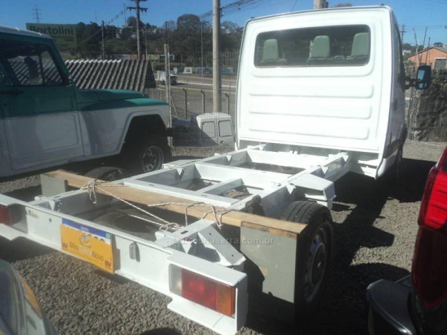 RENAULT - MASTER - 2012/2013 - Branca - R$ 110.000,00