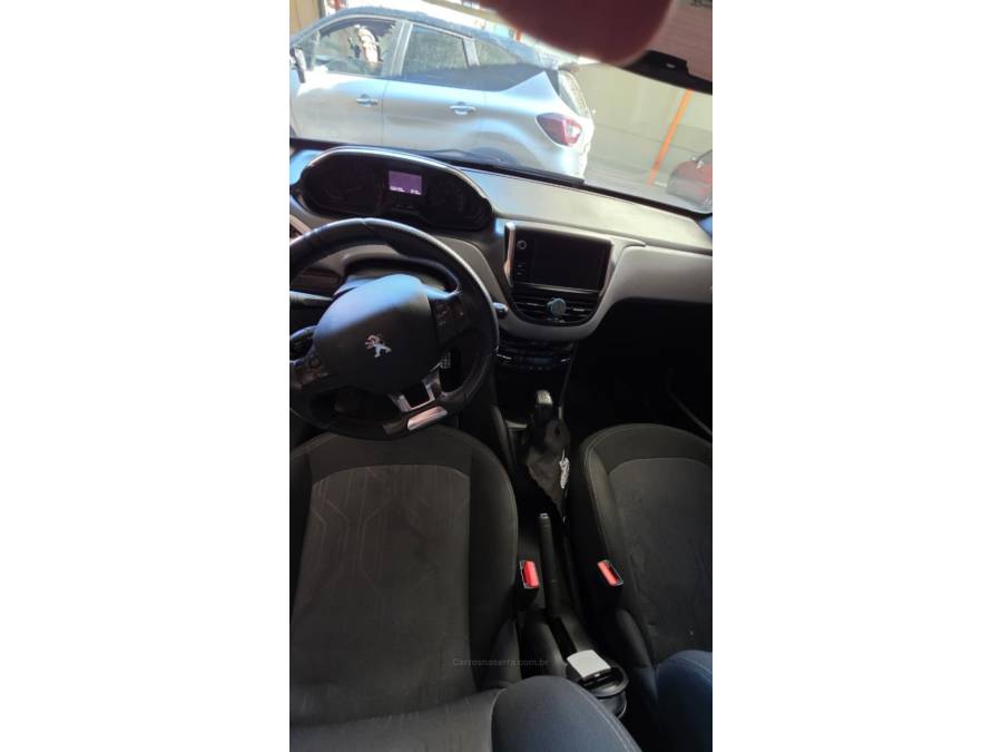 PEUGEOT - 208 - 2017/2017 - Preta - R$ 47.900,00