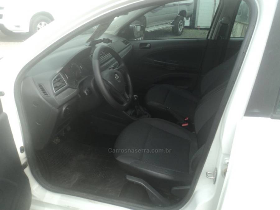 VOLKSWAGEN - GOL - 2022/2022 - Branca - R$ 58.000,00