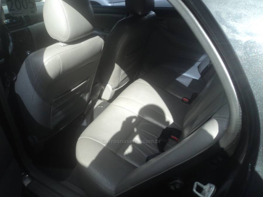 TOYOTA - COROLLA - 2004/2005 - Preta - R$ 38.000,00