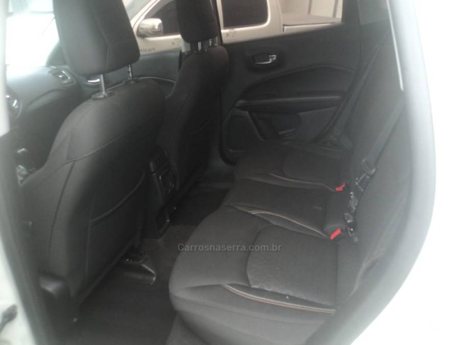 JEEP - COMPASS - 2017/2018 - Branca - R$ 95.000,00