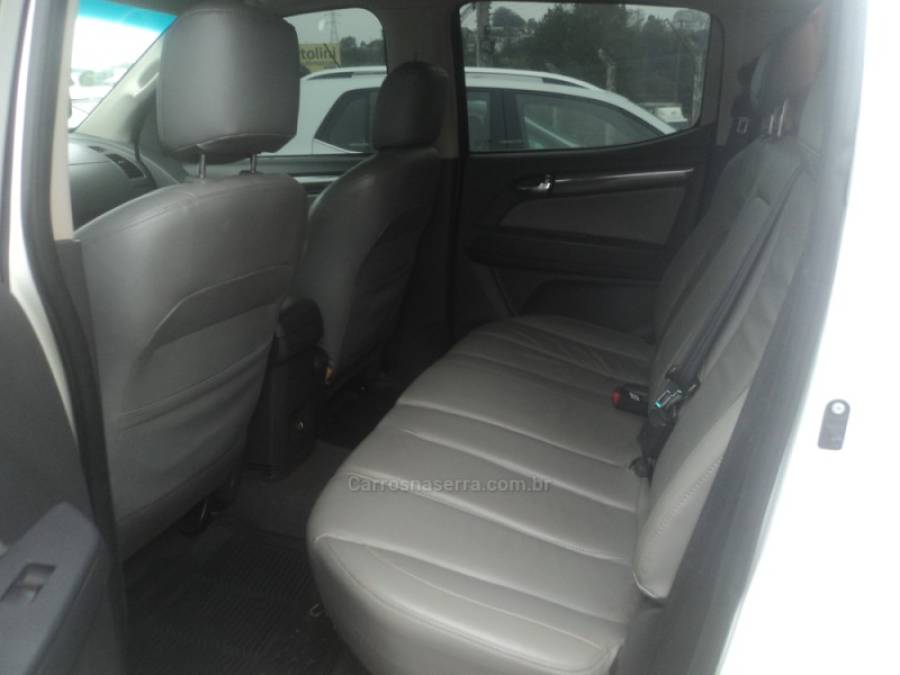 CHEVROLET - S10 - 2014/2014 - Branca - R$ 115.000,00