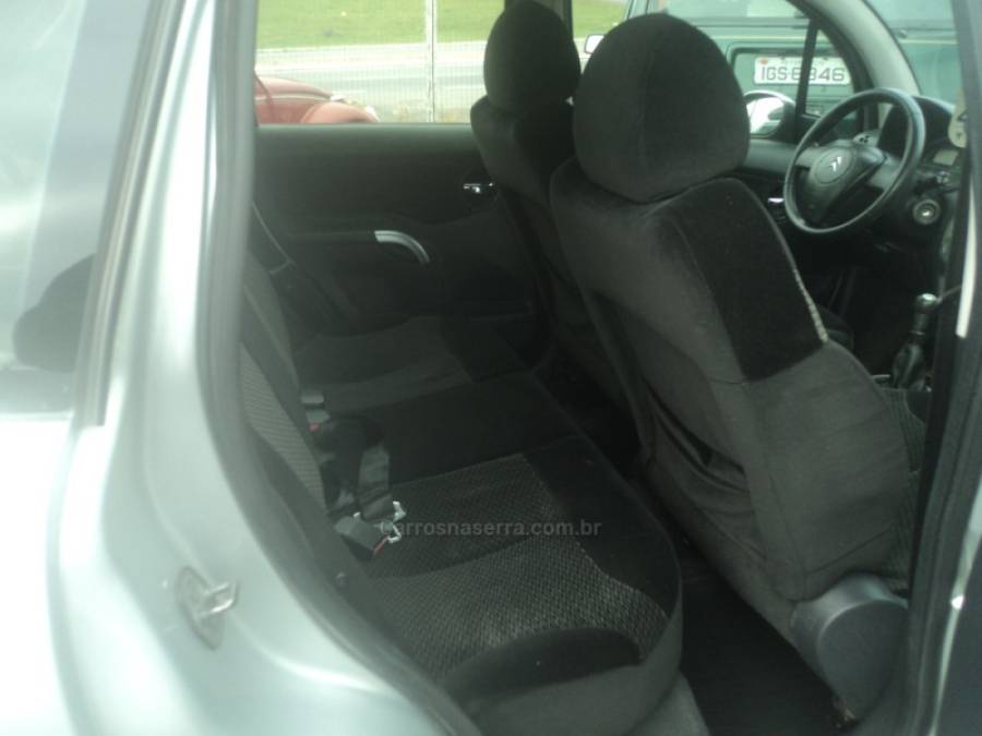 CITROËN - C3 - 2008/2009 - Prata - R$ 22.000,00
