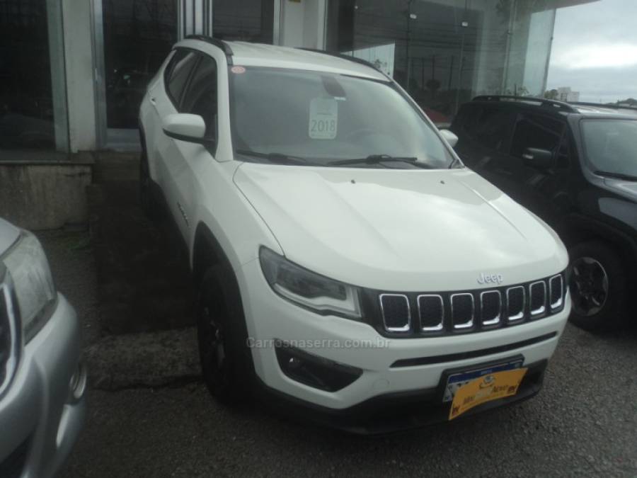 JEEP - COMPASS - 2017/2018 - Branca - R$ 95.000,00
