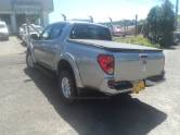 MITSUBISHI - L200 - 2015/2015 - Prata - R$ 120.000,00