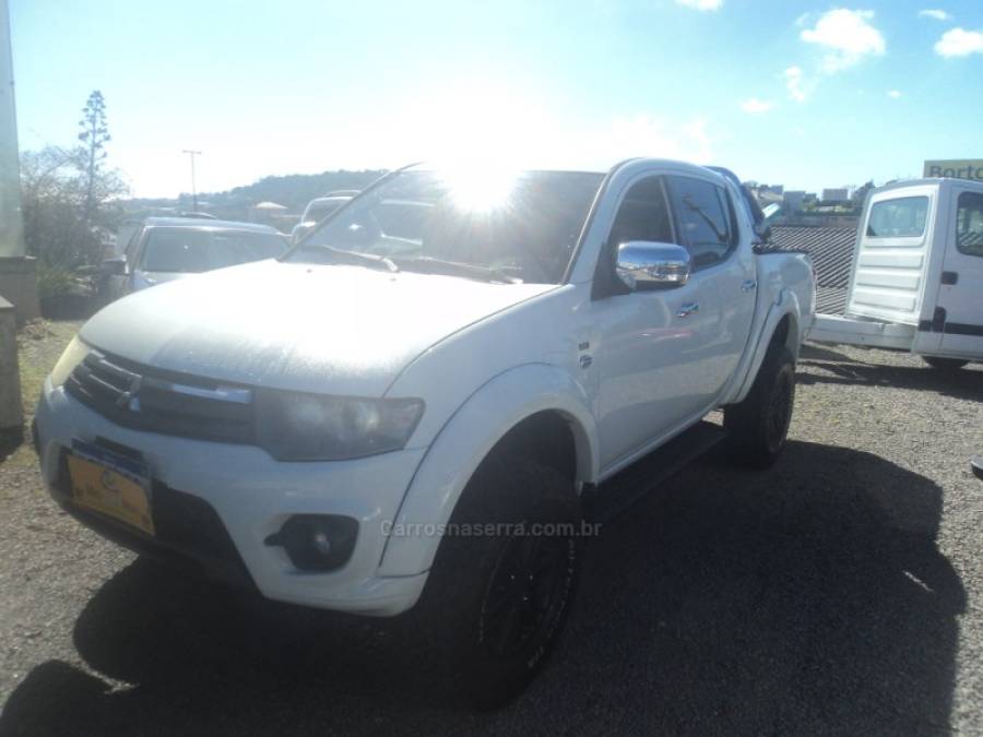 MITSUBISHI - L200 TRITON - 2014/2015 - Branca - R$ 118.000,00