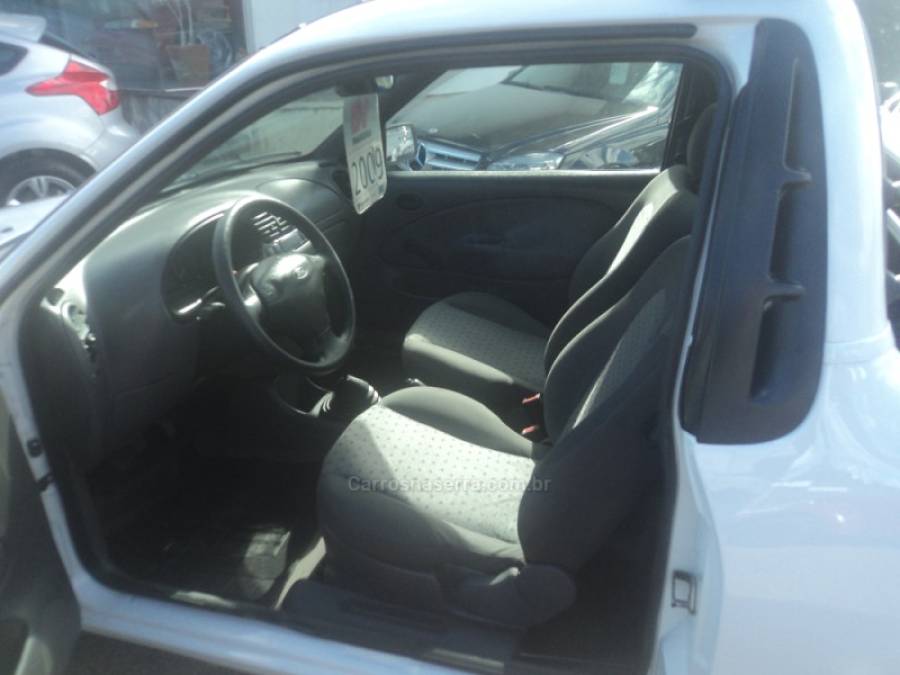 FORD - COURIER - 2009/2009 - Branca - R$ 32.000,00