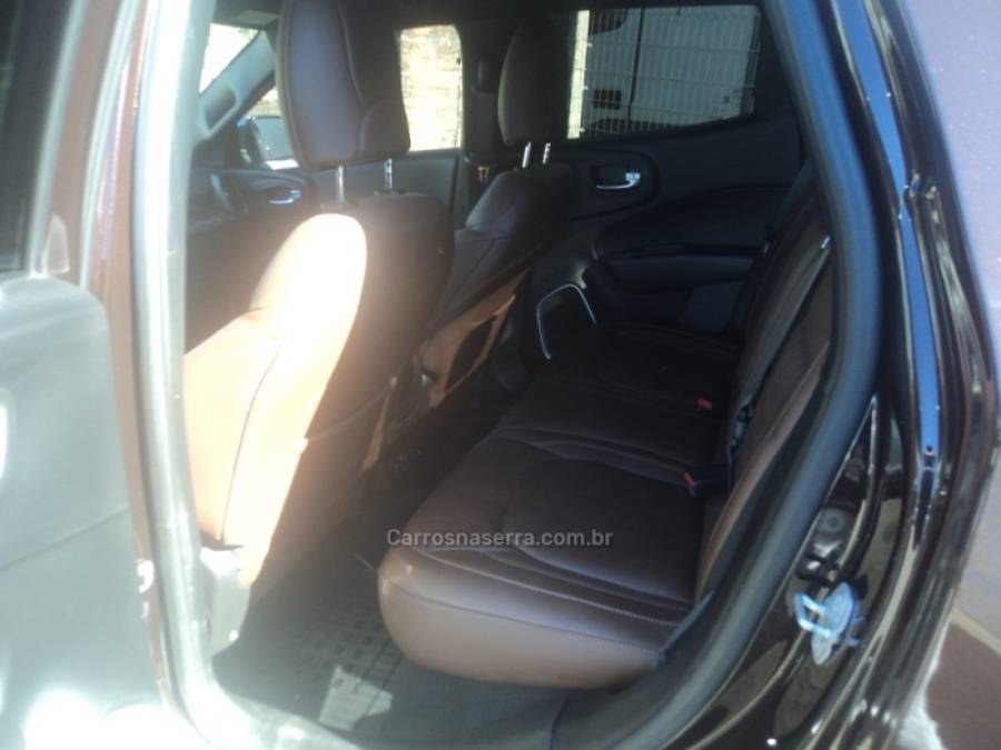FIAT - TORO - 2021/2022 - Marrom - R$ 146.000,00