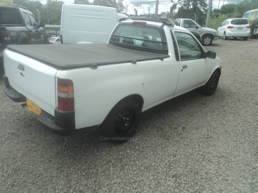 FORD - COURIER - 2009/2010 - Branca - R$ 35.000,00